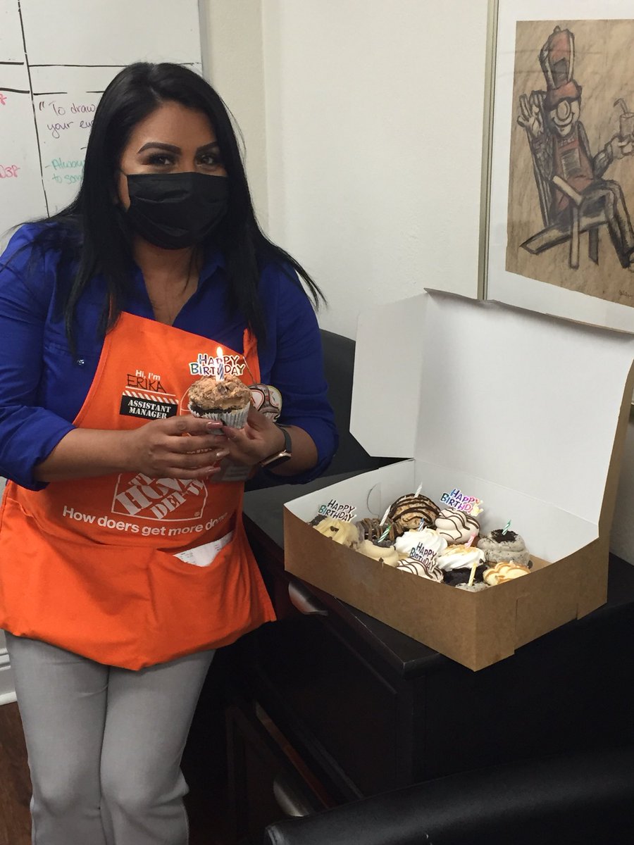 Happy Birthday to my amazing OAM! Thank you for everything you do for the Santa Clara team. @erika36693398
