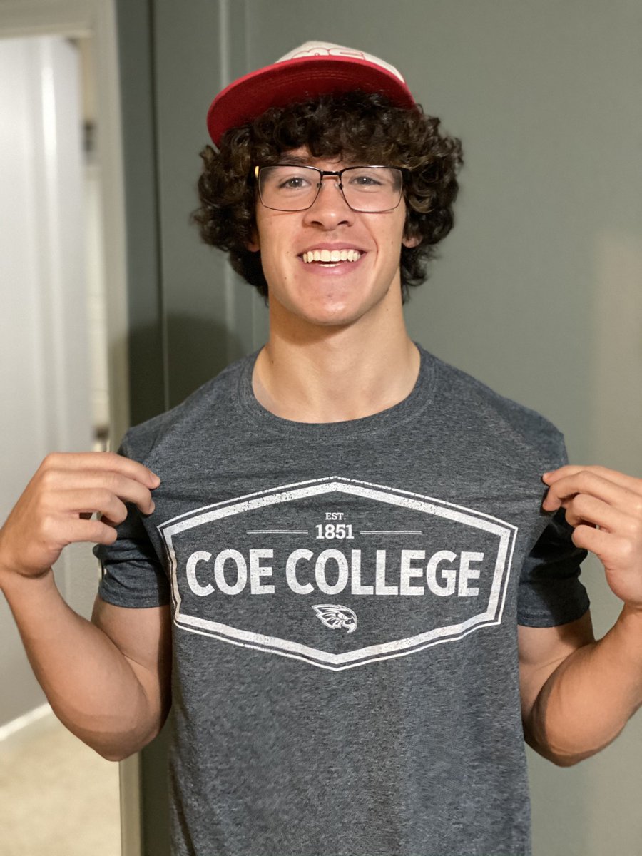 AngieLarner's tweet photo. @SCRaptorsAD verbally committed to Coe College for Soccer #kohawks #2021 #gocreek #coachkyle #coachRob https://t.co/Nz6Cj7yXQs