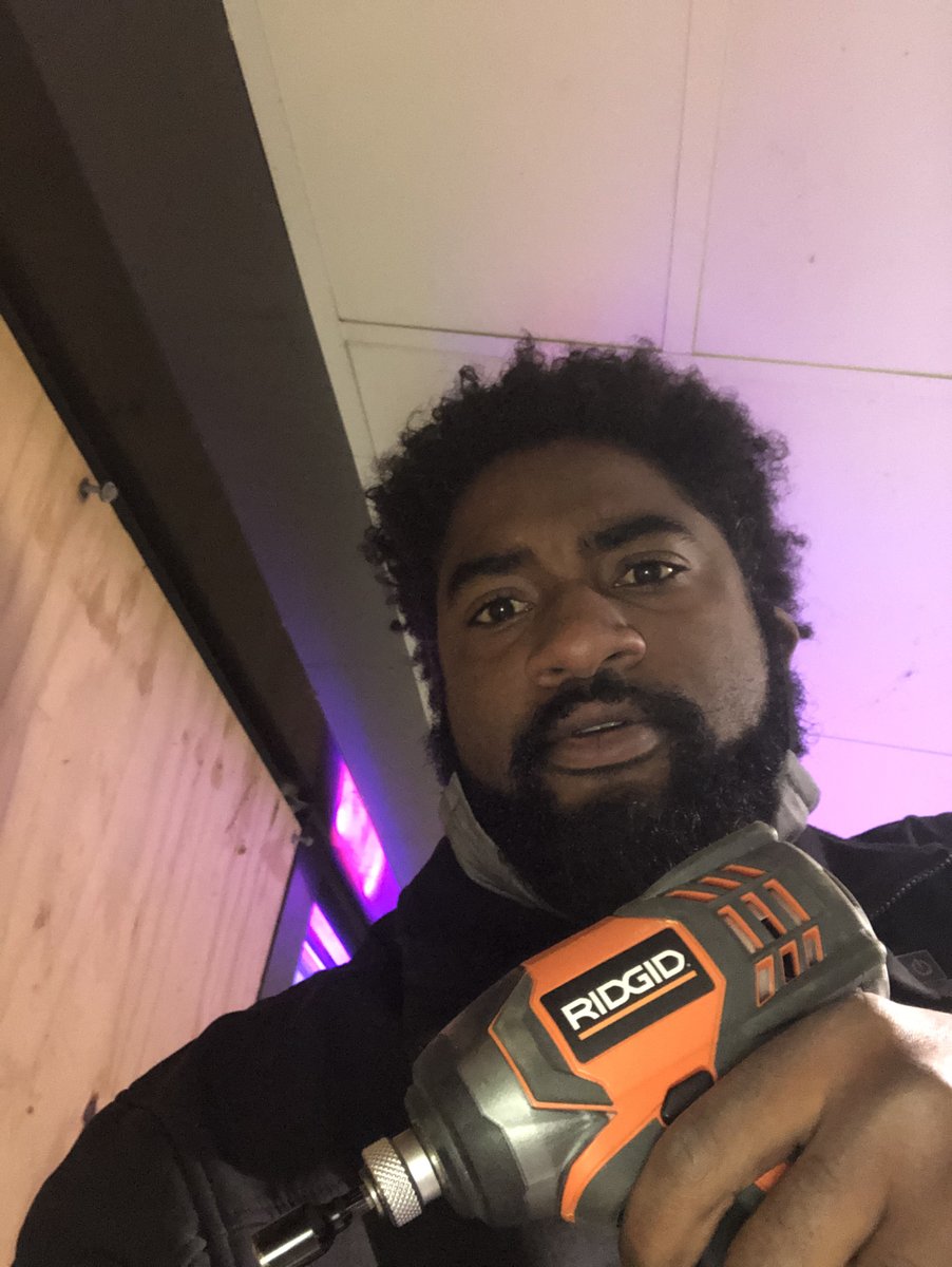 ShayMajors's tweet photo. The sign of hope must have been real. I had a business owner call me and said get this shit off my store.... so I put my cape on tonight. #F2020 #Make2020Smile #MakeKenoshaSmile #MakeKenoshaSmileAgain #KeepTheMovementGoing (All of Them) https://t.co/LAYlBFz81u