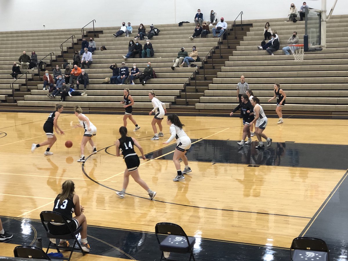 Girls Varsity Basketball
1st win of the season!
Revere 51
Hudson 39