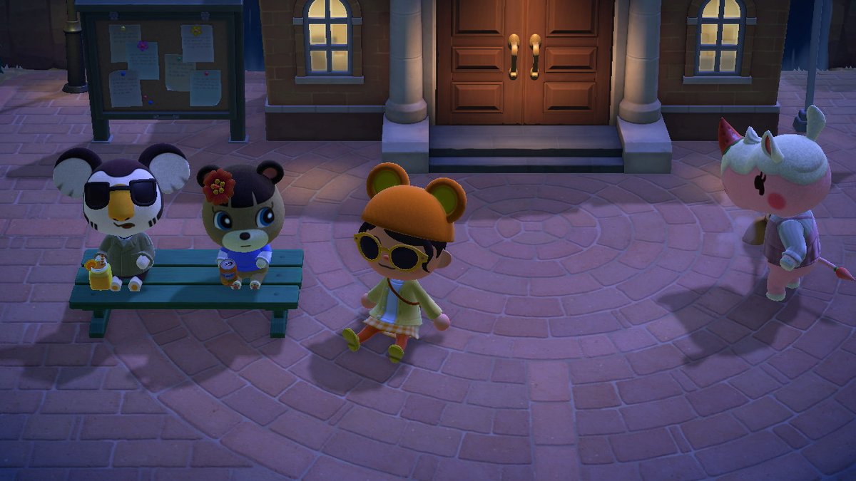 MeliBear_AC's tweet photo. #ThatSideEye while shes sitting with MY man #Eugene. OH you wanna sit? I can sit too >;P #NotTodaySatan #BackOff #June #AnimalCrossing #ACNH https://t.co/nj2T0ODeqL