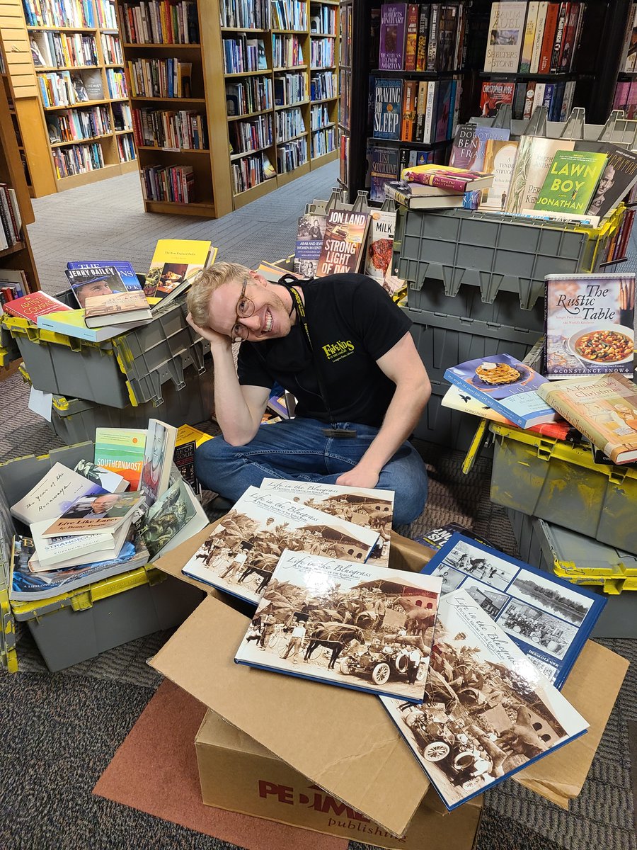 FriendsLPL's tweet photo. Dan is living the book lover's dream in the midst of this fabulous collection of donated books from @heraldleader! Thank you to @lbblackford  and @pbaniak for coordinating this huge donation. We'll be adding this collection to our online storefront soon! https://t.co/tszsFiTD0L