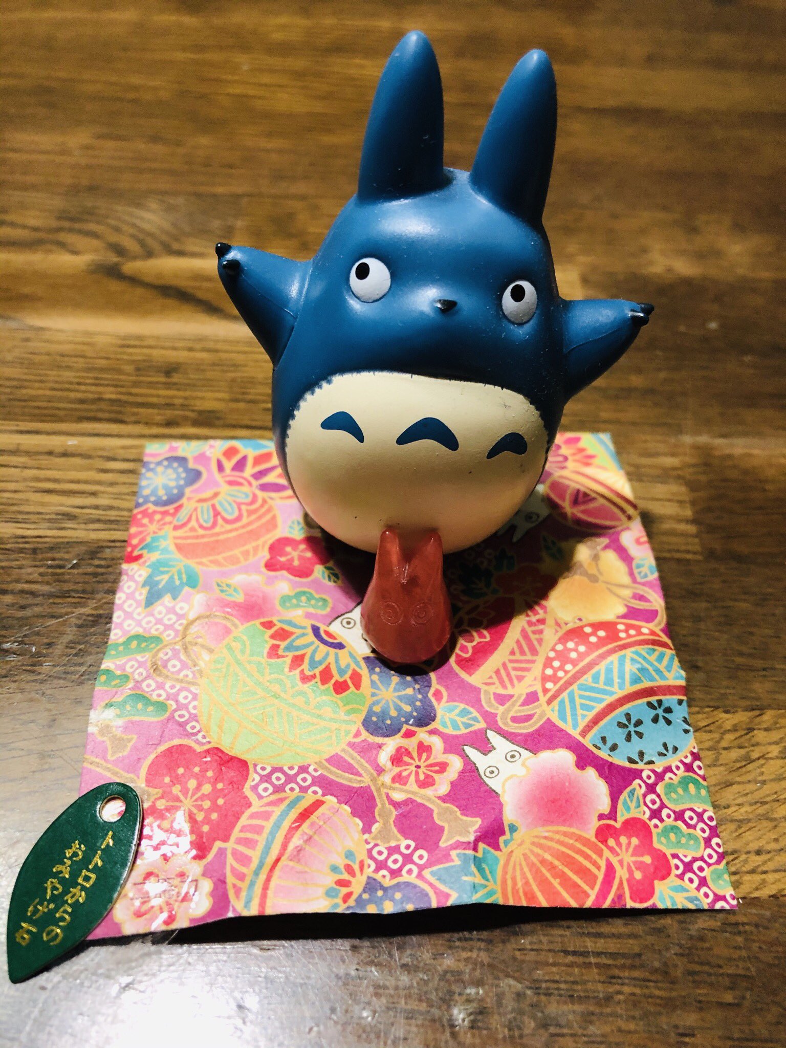となりのトトロ トトロからのおみやげ石 小トトロみーつけた
