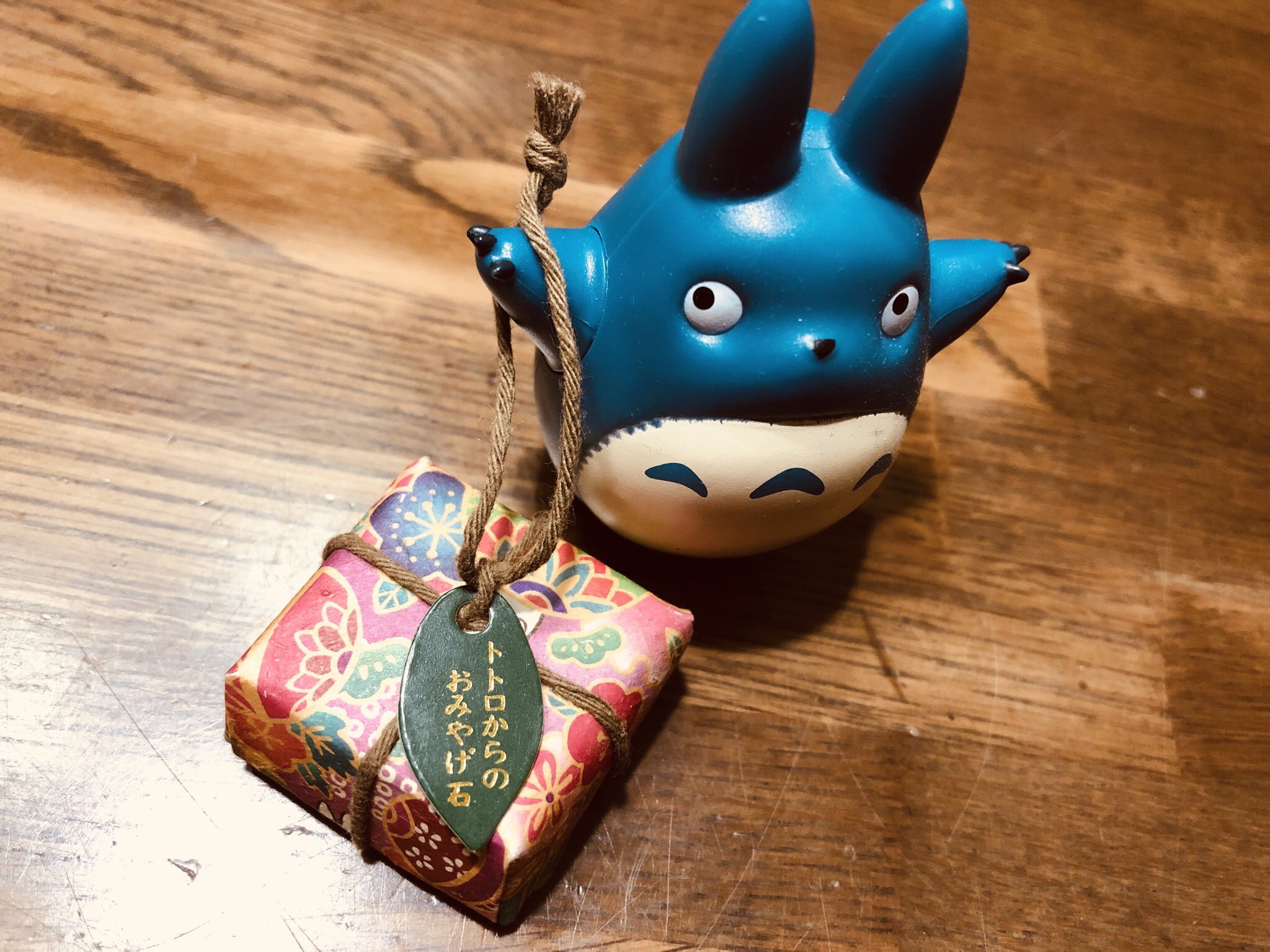 2つ！) となりのトトロ トトロからのおみやげ石 小トトロみー