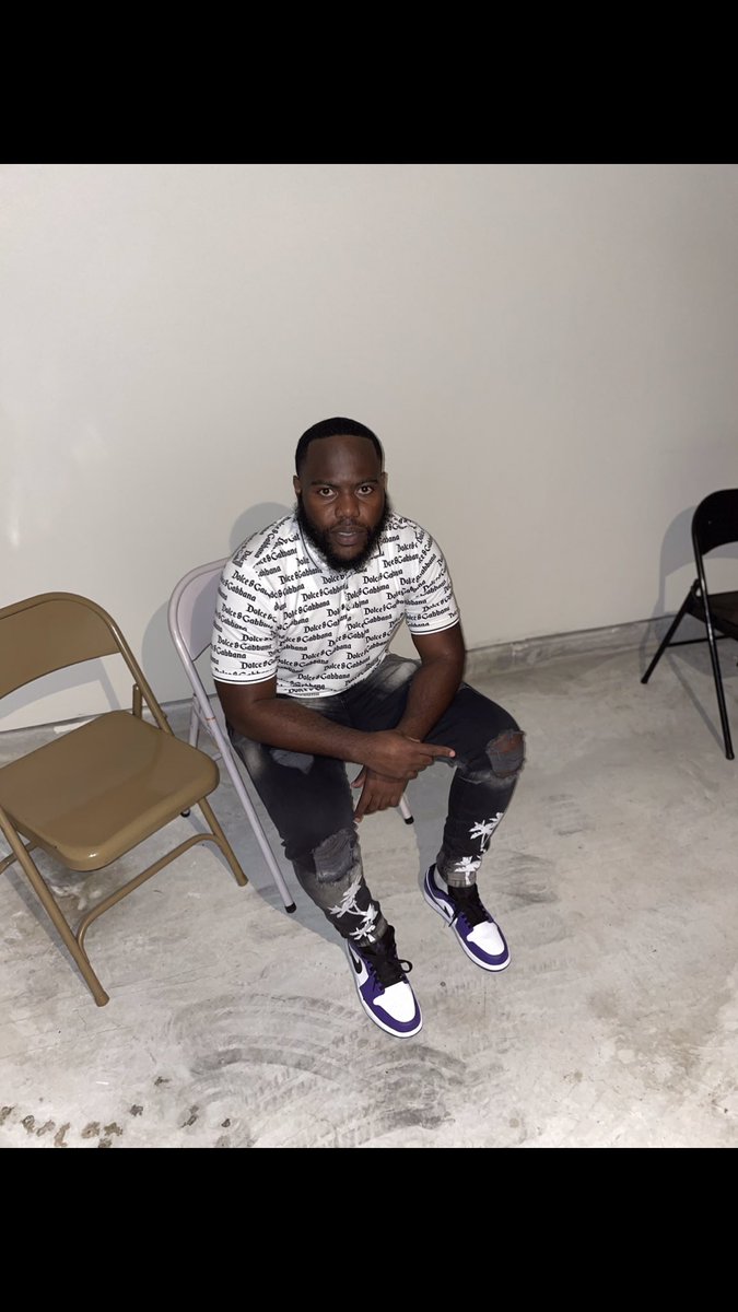 etyler_32's tweet photo. Extremely blessed to see my Jordan year 23!!🖤 https://t.co/OrUvneJ6By