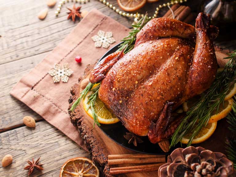 Looking for someone else to do the cooking this year? Book our Curbside Holiday Dinner Pickups today. 
westwoodplateaugolf.com/events/
#coquitlam #turkey #holidays