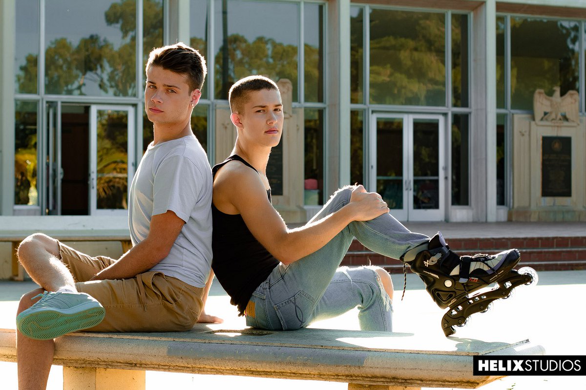 HelixSFW's tweet photo. Ryan Bailey takes Sean Ford on a ride he won't soon forget in 'Hot on Wheels' 🔥💦 #SeanFord #RyanBailey #outdoors #HelixStudios #twink #HelixSFW 

Check it out on Helix Studios!
👉🏼 https://t.co/86XXltQzcX https://t.co/iy87Igm3FN