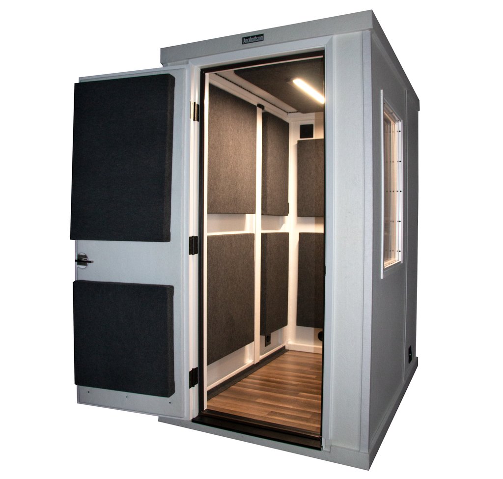 LAvocalbooths's tweet photo. 4'x6' Tier 3 #LAVocalBooth in white &amp; charcoal 🔥 ⁣ https://t.co/tF0YHv6VQi
