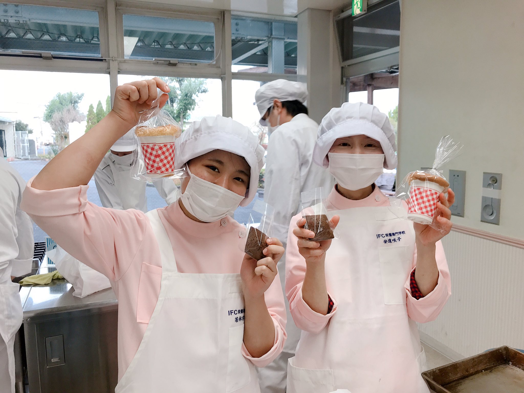 ট ইট র Ifc 三友学園 Ifc栄養専門学校 Ifc調理師専門学校 Ifc製菓専門学校 栄養士養成学科 の学生が 製菓実習を行いました お菓子も作れる栄養士 こんな授業が出来るのも Ifcの特徴です ๑ ᴗ 食べ物