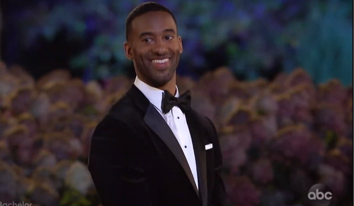 laurenzima's tweet photo. This tweet is here to bring you hope for 2021 #TheBachelorette @mattjames919 https://t.co/swysArFdG2
