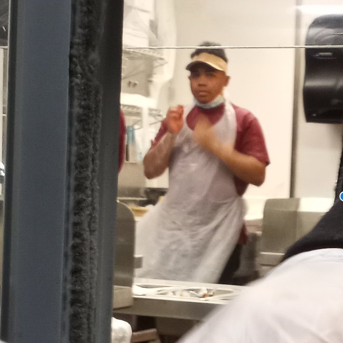 dlamb115's tweet photo. Love it when employees are not wearing masks and eating in the kitching @PopeyesChicken want some covid with your meal? yum! #beenReported #healthViolation https://t.co/wNnc3gV1CF
