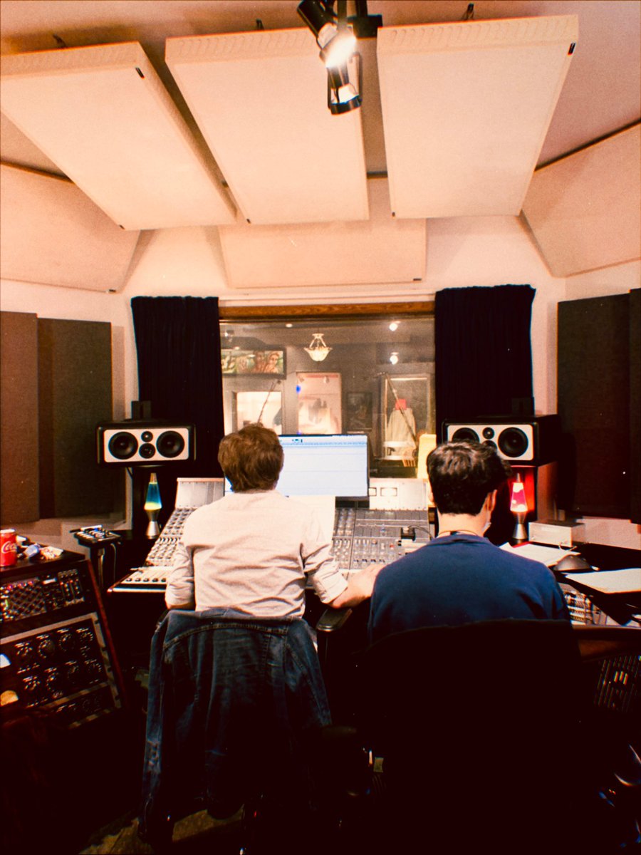 bandjoyceln's tweet photo. STATIC 11/24/2020 @gravitystudios https://t.co/4cuQdIcVNc