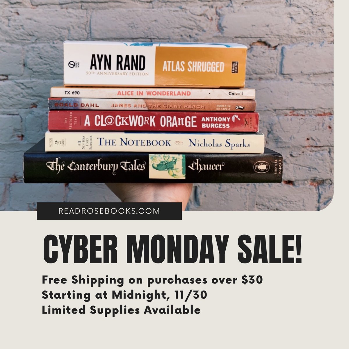 ElizabethAGP19's tweet photo. Outdoor and Online shopping options for this weekend! Please consider shopping small for the holiday season! Link in bio✨ https://t.co/wACFD7zVMe