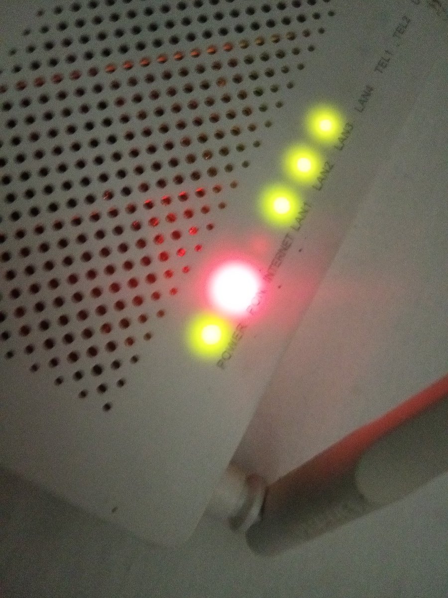 mesjidgedhe's tweet photo. @IndiHome internet mati, telepon juga mati min. 
koneksi nya loss. https://t.co/K7geRMU8Wt