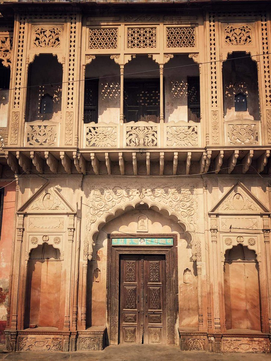 StudioDharma1's tweet photo. A wonderful Haveli built-in 1940 by late Shri Ramchandra Mohanlal Ji zamindar of Abupur near Murad Nagar, Ghaziabad.

#streetphotography #studiodharma #exploringmeerut #nationalgeographic_explorer #haveli #oldhaveli  #abupur https://t.co/dSysphSfh3