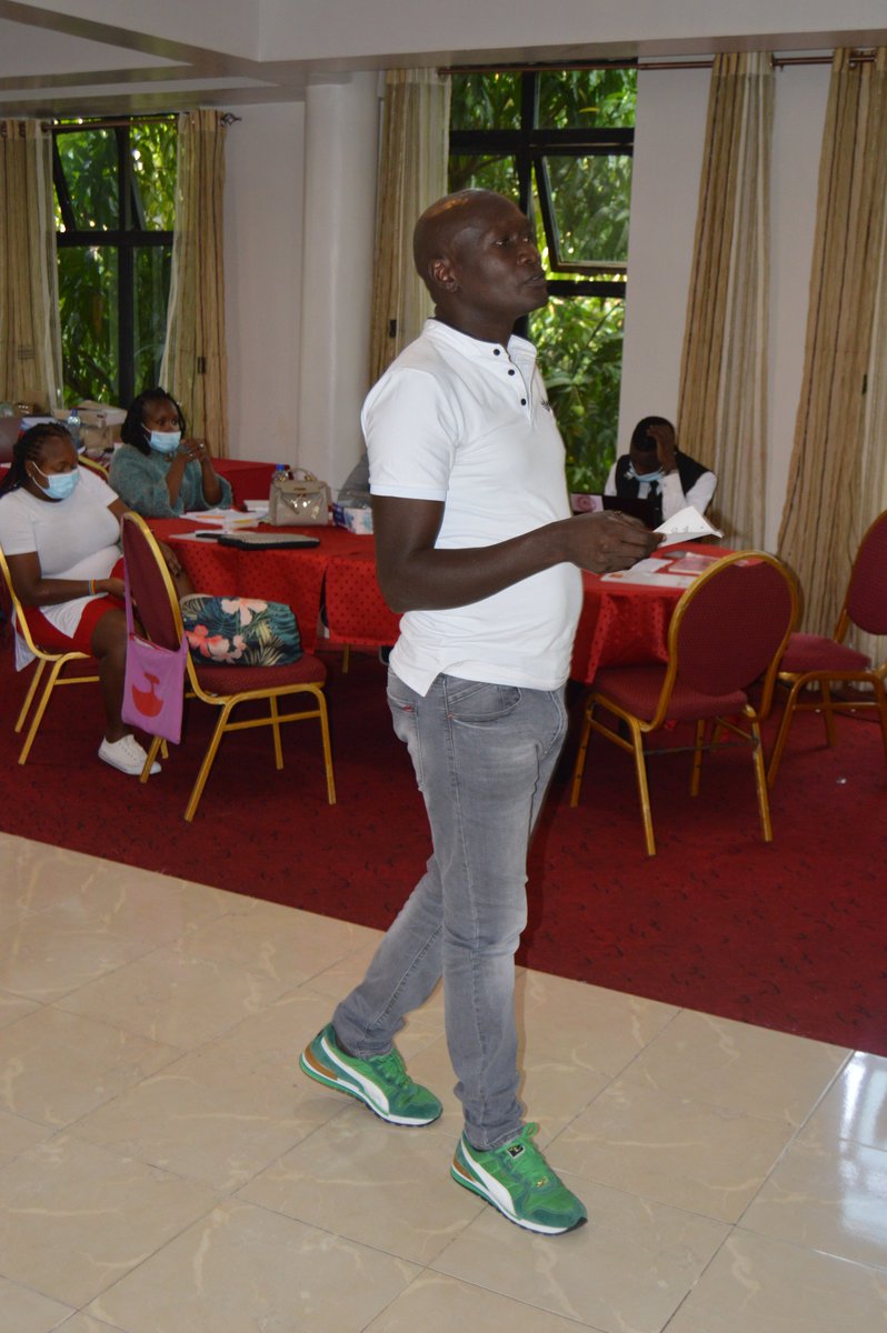 AfricaSexWork's tweet photo. #SexWorkersAcademyAfrica,24th Sex Worker Academy Africa: Day 3: Module 3: Elements of community empowerment: Working with communities of sex workers,fostering sex worker-led outreach,developing sex worker collectives,adapting to local needs and contexts...https://t.co/3FUgv3E4zh https://t.co/pyvTu0x03L