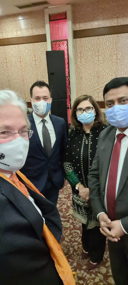 HSF_Pakistan's tweet photo. Discussing economic #migration and bilateral German-Pakistan relations in #Karachi - selfie by German Consul General H. Ziegeler @GermanyinKHI with #UniversityofKarachi Vice Chancellor Dr. K. Iraqi, Prof. Dr. U. Shujaat and @HSF_Pakistan Head Dr. @Steffen_Kudella https://t.co/4OUjtTiXFU
