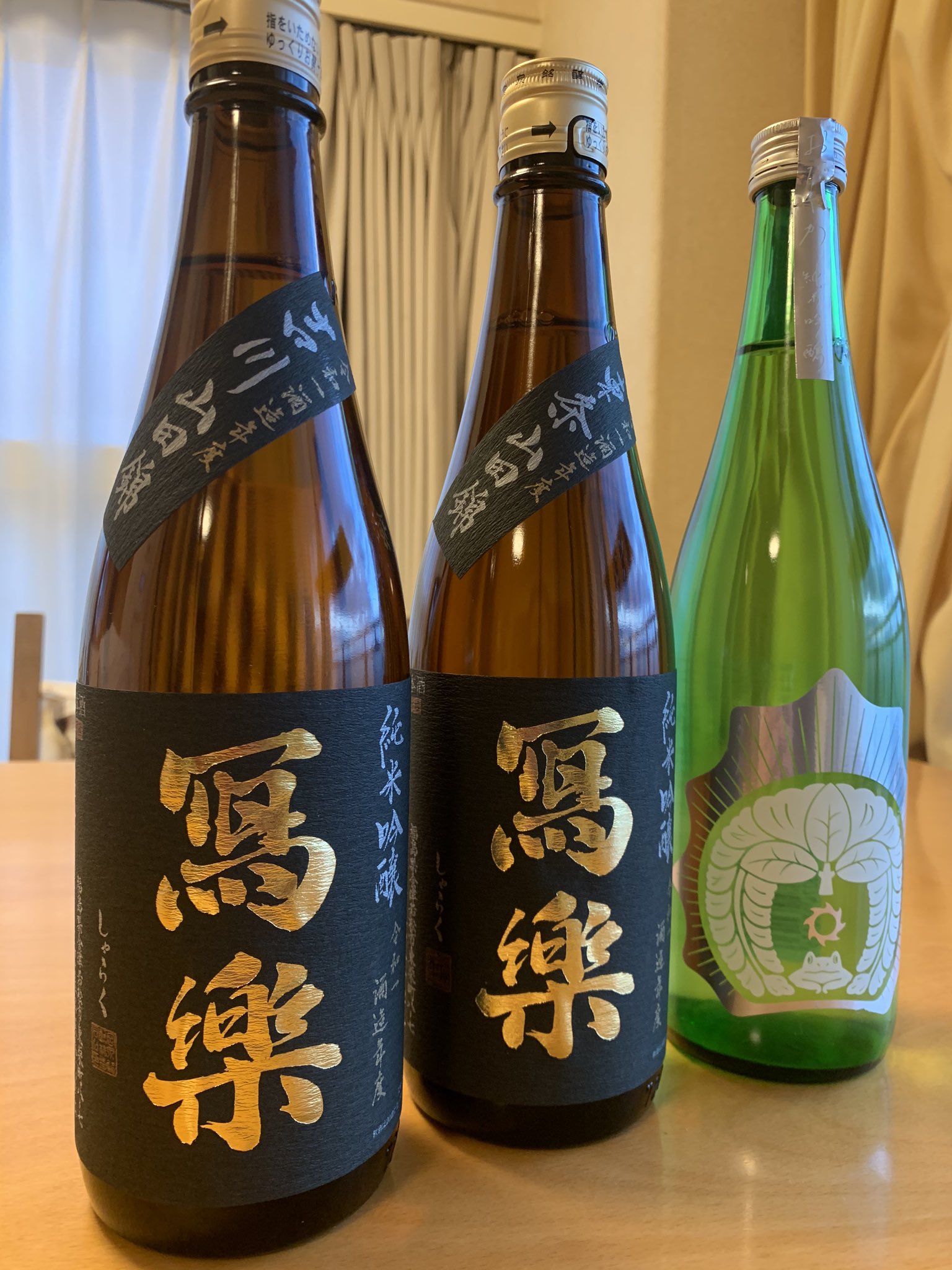 北広島市議 青木たかし ジョイフルak大曲店内に本日オープンした 銘酒の裕多加 2号店 Yutaka 早速伺いました 裕多加さんはもともと札幌市北区に店舗がある老舗の地酒屋さんですが この度北広島市大曲に2号店を出店されました 店内はとにかく広くて