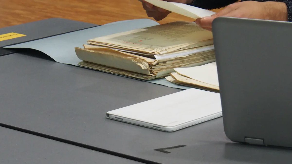 Vanaf woensdag 25-11-2020 is de studiezaal in <a href="/zeeuwsarchief/">Zeeuws Archief</a> weer (beperkt) open: zeeuwsarchief.nl/studiezaal-in-… Van te voren reserveren is verplicht zeeuwsarchief.nl/plan-je-bezoek…
Zie ook: facebook.com/99307886366/po… We staan weer voor je klaar in de studiezaal en verheugen ons op je komst!