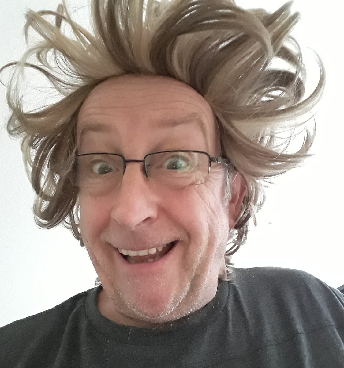 IanBartholome13's tweet image. Just signed a record deal. At 66! It's enough to make your hair grow!