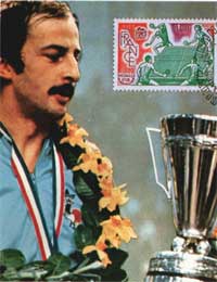 USKB_Ping's tweet photo. L'homme à la main d'or a passé la main
L'USKB a la tristesse de vous faire part du décès de Jacques Secrétin, qui a écrit de grandes pages de l'histoire du tennis de table français mais aussi kremlinois. https://t.co/eWC77kEwpM