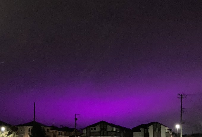 千葉市の空が紫色に染まる なんとその理由はトマト農園のledだった まとめダネ
