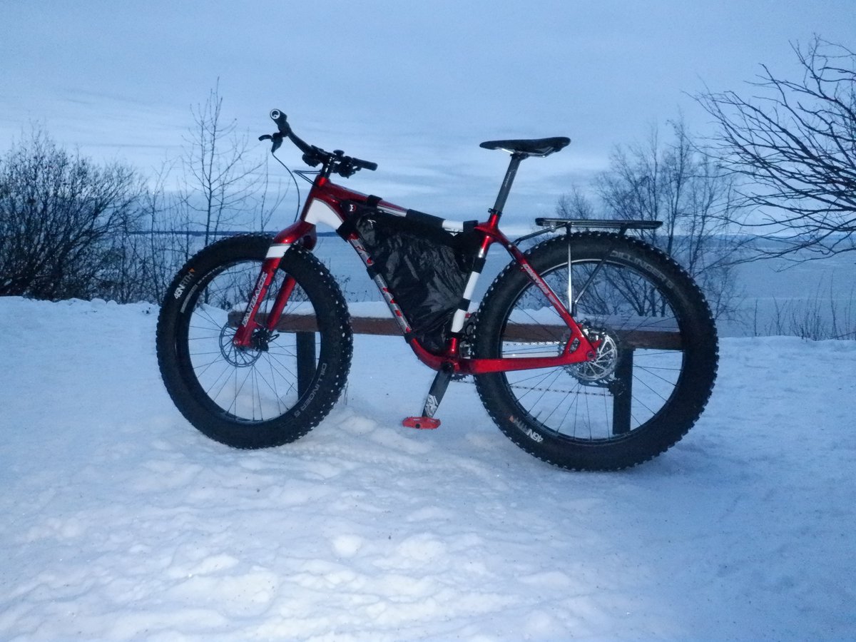 hooftracks's tweet photo. Say hello to my new machine!

I picked it up this afternoon. I went for an inaugural ride of about 5 miles (before it got too dark).

It was just along the Coastal Trail, but we'll build up to something bigger. 

(My apologies for the lighting. The sun sets at about 4 PM here). https://t.co/mN3N3yBgy1