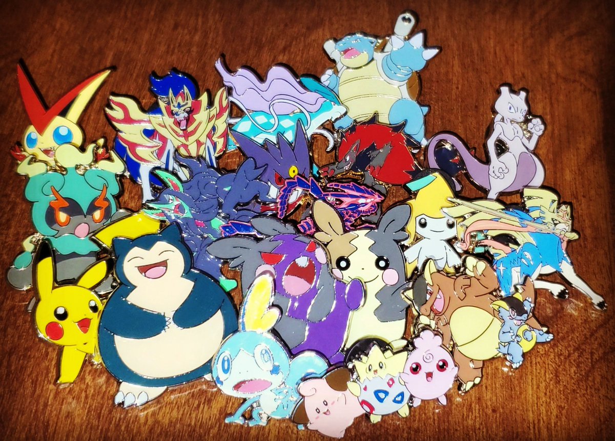 CoolSquirtleYT's tweet photo. Ok everyone. Huddle in for a group picture. Say, "Eevee" ๐ทโก๐
#pokemon #pokemonpins #grouppicture #moments #pokemonlife #whichoneisyourfavorite #boredinthehouse ๐ https://t.co/NYLOTCRhhU