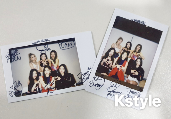 Kstyle_news's tweet photo. 【プレゼント】Bling Bling直筆サイン入りチェキを2名様に！

・@Kstyle_newsをフォロー＆このツイートをRTで応募完了
・応募〆切は11/27（金）11:00

インタビュー公開中！　
https://t.co/K4I6z7yWCc
#BlingBling #ブリンブリン https://t.co/AL4JtfX3Tf