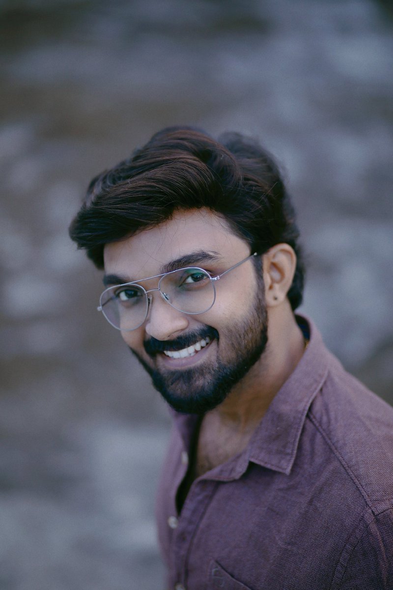mithun_saayanth's tweet photo. Bring on the sunsets 🥰
#shootpics❤️ #sunsets #positivevibes #stayhappy😊 https://t.co/LSYVWdG2BF