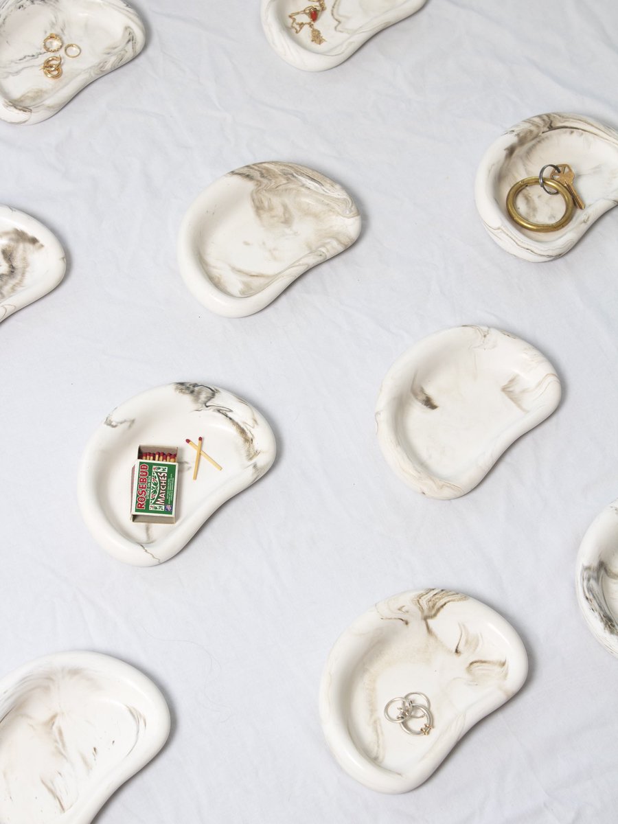 Shop Local Labels tweet media