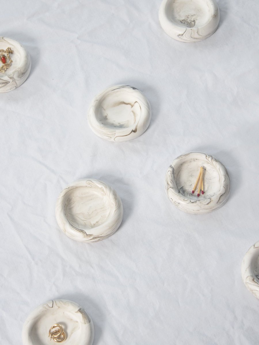 Shop Local Labels tweet media