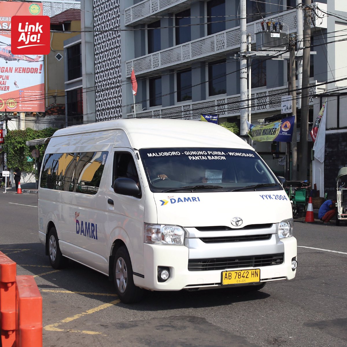 linkaja's tweet photo. Selamat ulang tahun yang ke-74 untuk Djawatan Angkoetan Motor Repoeblik Indonesia (DAMRI). Terima kasih untuk selalu menemani dan mengakomodasi pelayanan transportasi yang aman dan nyaman bagi masyarakat Indonesia! ​

#HUTDAMRI​

--------------------------------- https://t.co/fax1LfbQvX