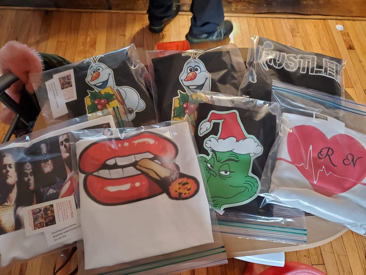 mixxedstyle's tweet photo. We make  custom  shirts mask  and hat Click the link https://t.co/qEmSdCOQ1d follow the sites support, like Share, https://t.co/PGrxbMS64s ,we make custom t shirts.mask At an affordable price#jaylitas #mask #facemask #sewing  #kickrocksent https://t.co/hBm2R6RU5B