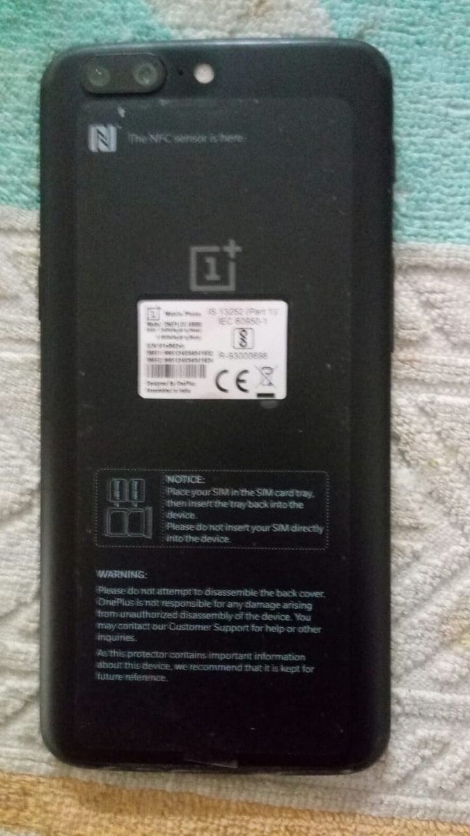swati_sharma0's tweet photo. @Cashkarocom My old One Plus 5 📱@cashkarocom
#OnePlusonCashKaro
#CashKaro #OnePlus #Cashback #savings #joinow #CashbackApp
#contestalert for
@iSuvo_Live
@mysterioussu
@FiveFoot5
@Man1shRox
@Smiley_Bharati
@Lokesh_jhaa
@BKup1_bestplace https://t.co/PWfrWRjrU5