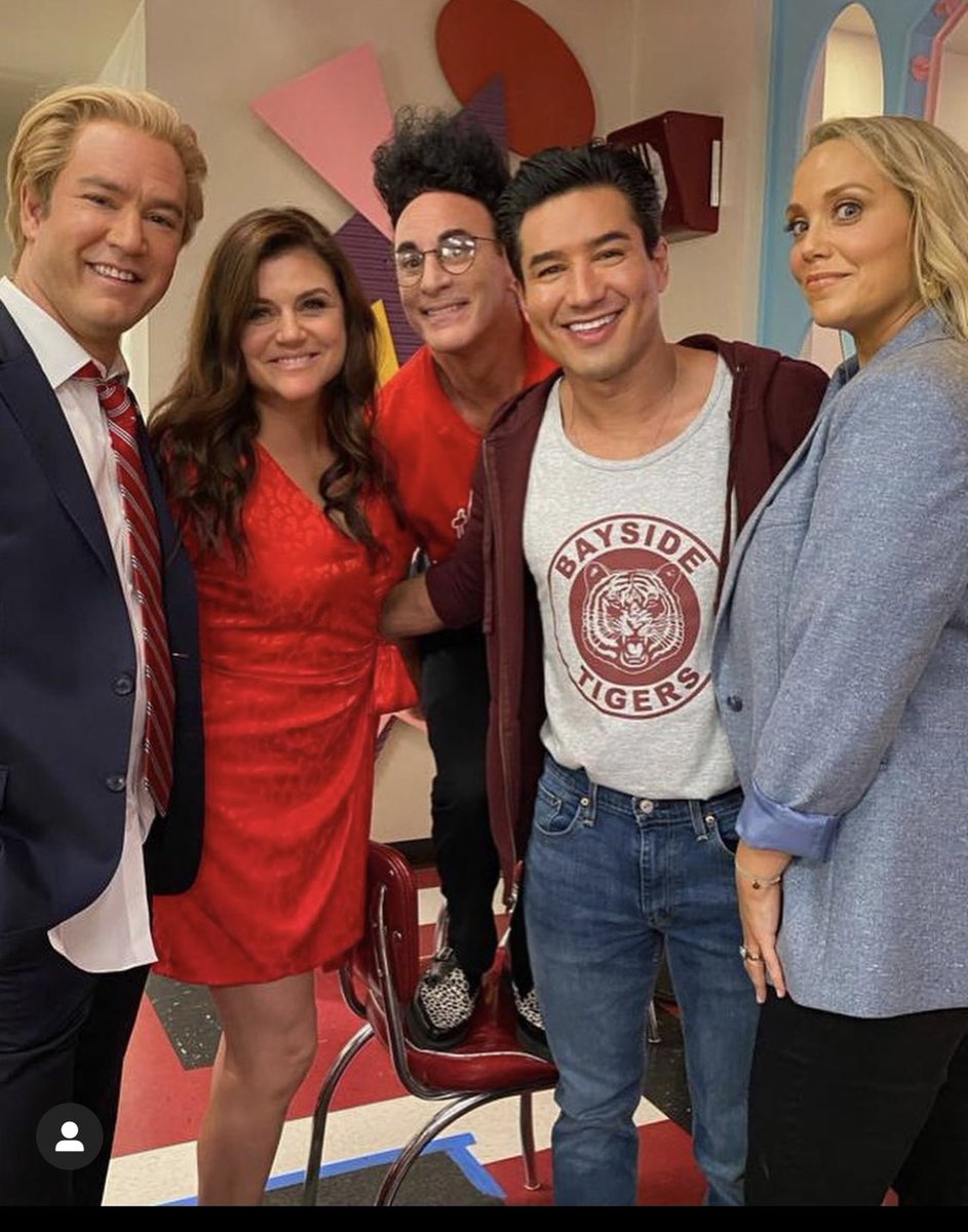 mpgfansite's tweet photo. Sooooo who’s excited for some #SavedByTheBell ?! The new Saved by the Bell drops TODAY on @peacockTV 🦚 

@MPG @TiffaniThiessen @mariolopezviva @ElizBerkley #SavedByTheBellReboot https://t.co/gxM3vJA30z