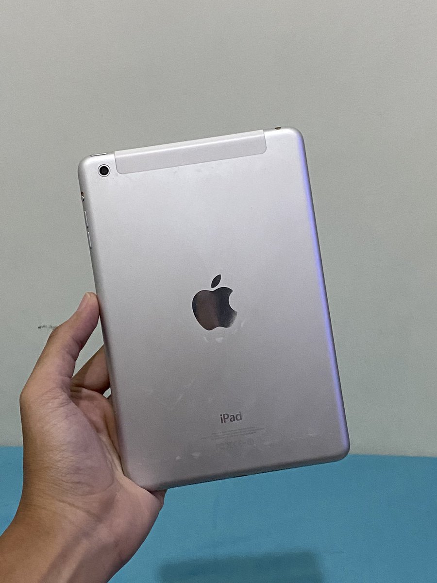 applekeroak's tweet photo. Ipad mini 64gb wifi cell https://t.co/sEIGa3gP6N