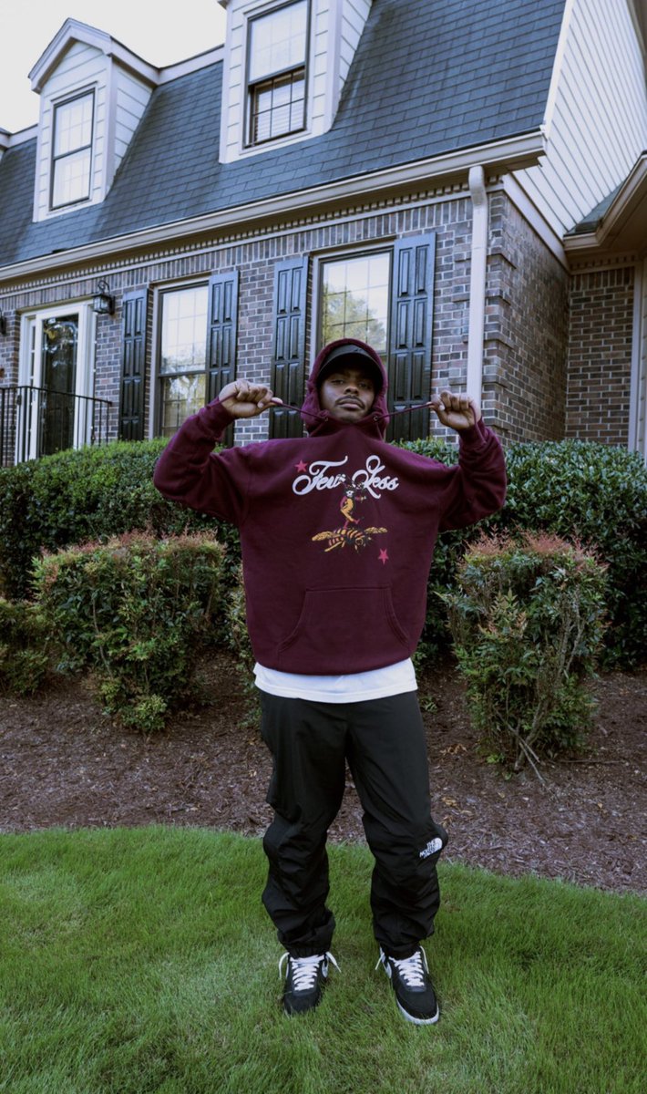 Few Less™ tweet media