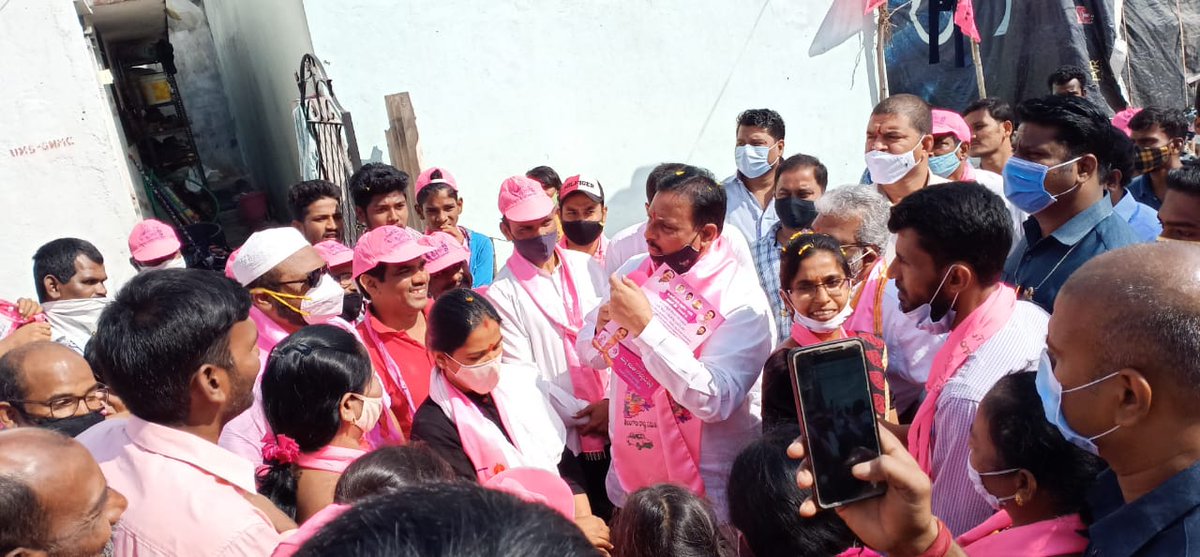 Danam Nagender (@dnrtrs) on Twitter photo Today Conducted #Door to #Door Election Campaigning at Naidu Nagar, Singada Basthi for Smt.<a href="/mannekavitha4/">Manne Kavitha Reddy</a>
92- Division contesting candidate. Along with Sri Vipalv Kumar garu & local TRS Leaders Participated. @KTRTRS <a href="/trspartyonline/">Bharat Rashtra Samithi</a> @trs_Khairatabad @MPsantoshtrs Today Conducted #Door to #Door Election Campaigning at Naidu Nagar, Singada Basthi for Smt.<a href="/mannekavitha4/">Manne Kavitha Reddy</a>
92- Division contesting candidate. Along with Sri Vipalv Kumar garu & local TRS Leaders Participated. @KTRTRS <a href="/trspartyonline/">Bharat Rashtra Samithi</a> @trs_Khairatabad @MPsantoshtrs