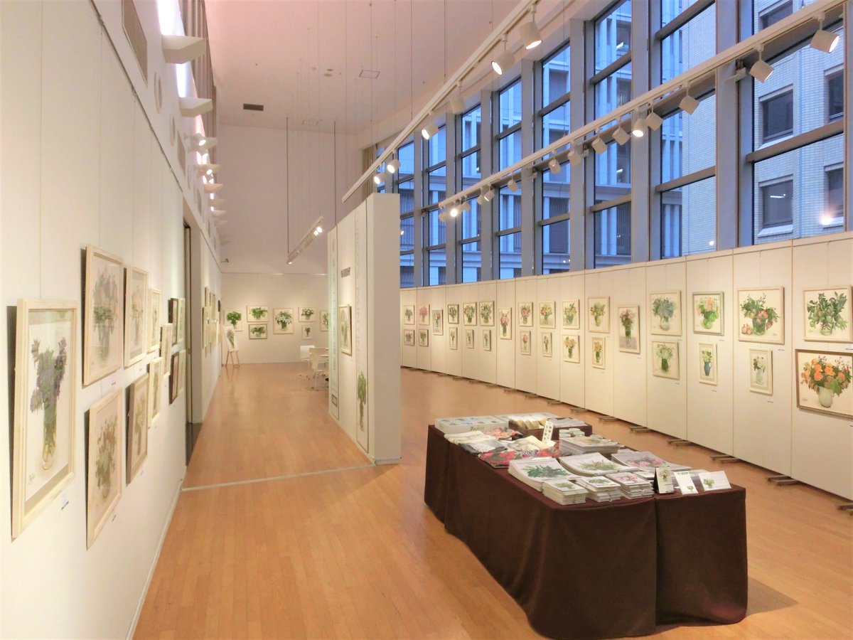 4階ギャラリー】開催中の「橋本不二子作品展 FUJICO'S PAINTINGS」より