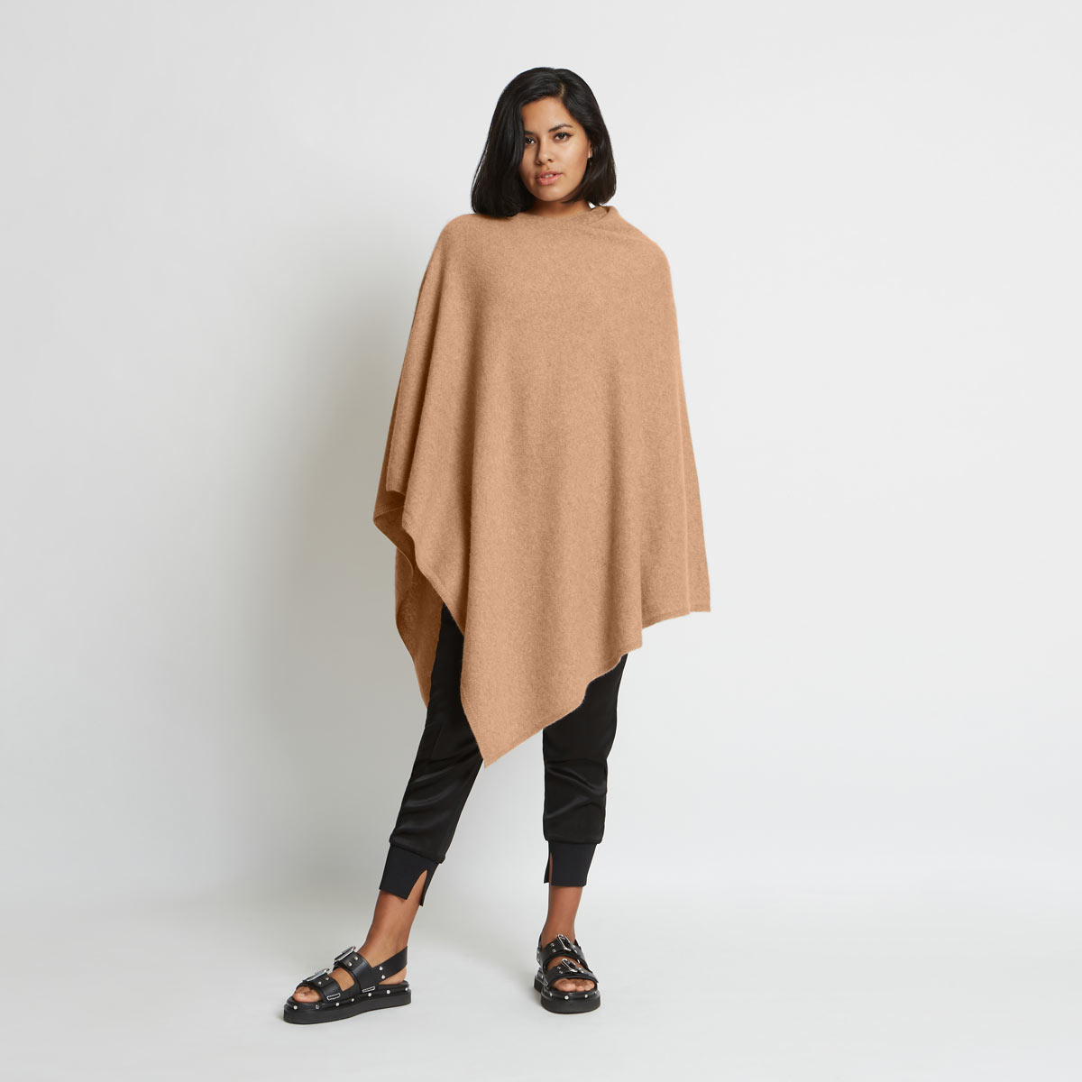 santicler_la's tweet photo. Black Friday Flash Sale - 30% off everything💫 - https://t.co/pacmIl6LSF
#cashmere #fallfashion #giftgiving https://t.co/zJAegWj0as