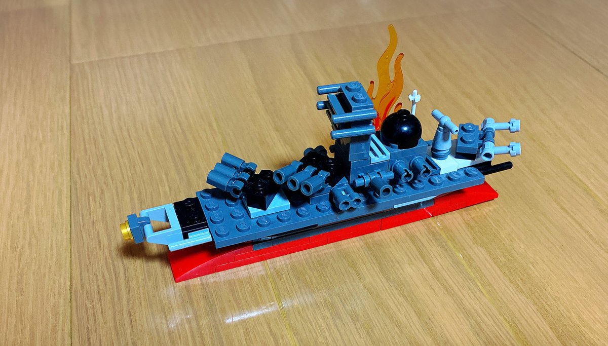 Kouchanman7's tweet photo. こうちゃんの作品☻

#戦艦ヤマト #LEGO #自由作品 
#レゴ大好き #子供の世界 
#Twitterこどもレゴ部 https://t.co/04DidCkDbG