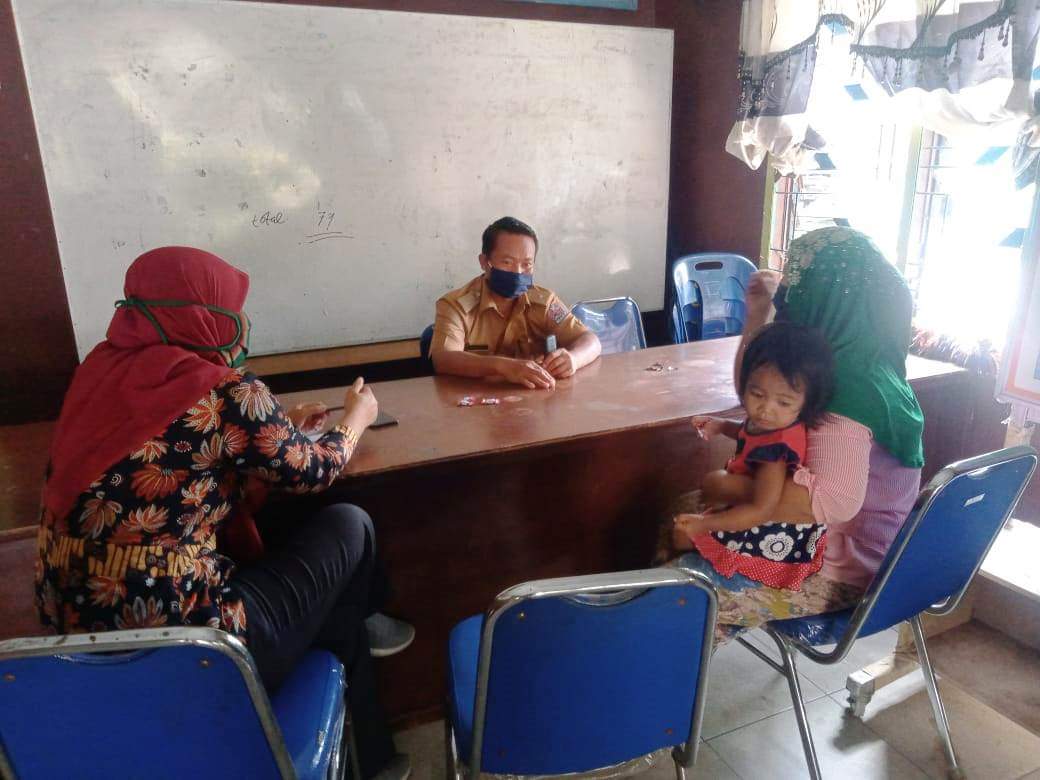 ProgramMAMPU's tweet image. “Tidak semua korban kekerasan yg kami dampingi bisa mengakses layanan daring. Berbagai keterbatasan membuat kami harus tetap melakukan pendampingan tatap muka&quot; Simak selengkapnya di bit.ly/3nO0GYy Selamat memperingati Hari Anti Kekerasan terhadap Perempuan #16HAKTP2020