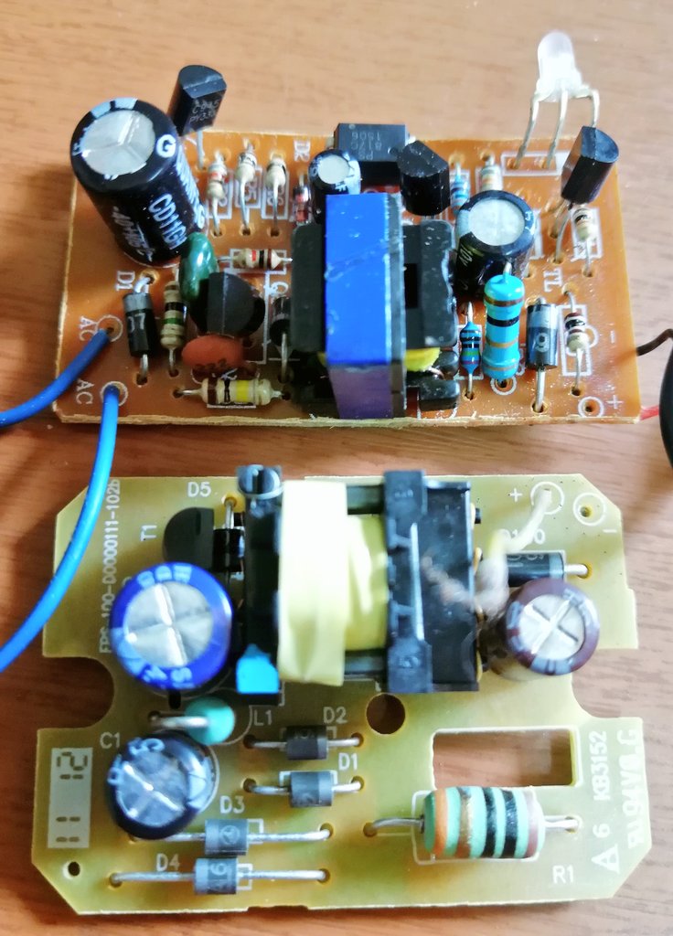 من يعرف نوع الدوائر الموجودة في الصورة 😎

#هندسة_كهربائية
#إلكترونيات