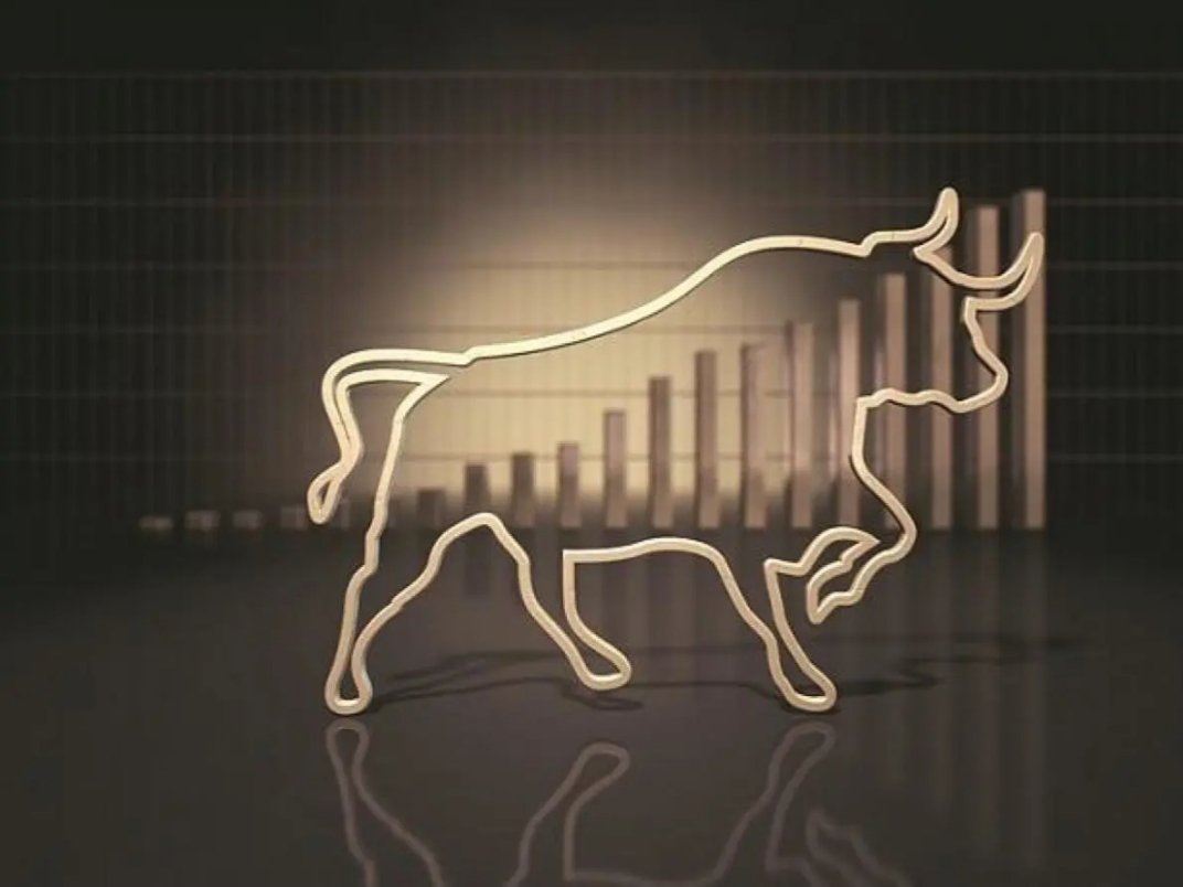 Nifty hits 13000-mark for the 1st time, Sensex at record peak.
@Sensexnifty501

#marketingdigital #investing #sharebazar #bankingsector #sensextoday #nifty50 #investors #stockmarketinvesting #sensexindia #economy #traders #trading #peaklife #peaklifemagazine #spreadsmiles