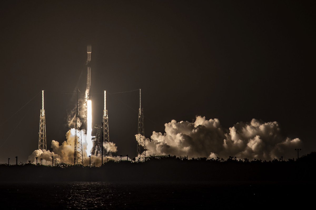 spacex360's tweet photo. Starlink-16: B1049 has now become the first SpaceX booster to fly SEVEN times! It previously flew on the Telstar 18 VANTAGE mission, the Iridium-8 mission and four Starlink missions. Reusability is game changing! 🚀🚀🚀🚀🚀🚀🚀
#SpaceX #Starlink https://t.co/lVMIPQPHXE