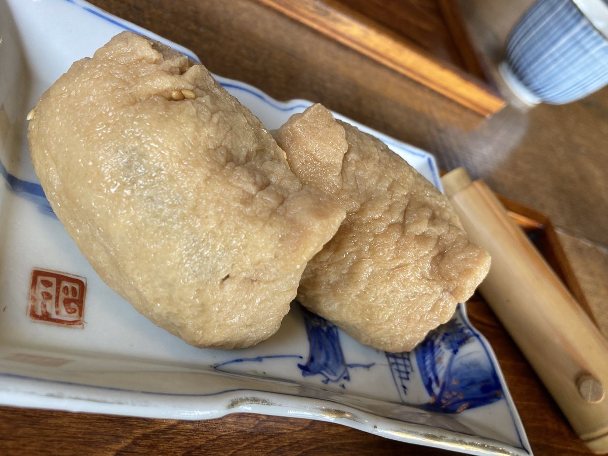 shumi_hatake's tweet photo. はたけ作業の合間に
夫婦で蕎麦ランチ
秋谷バス停の目の前
蕎麦 桶や
美味しい手打ちそばと日本酒が楽しめます
#横須賀 #葉山 #三浦半島 #蕎麦 #桶や #手打ちそば #鳥南蛮そば #そばいなり #okeya
#農業 #趣味 #無農薬 #有機栽培
#whatwelove
#agriculture
https://t.co/J35tUsgjIv https://t.co/e4hFsBLav5