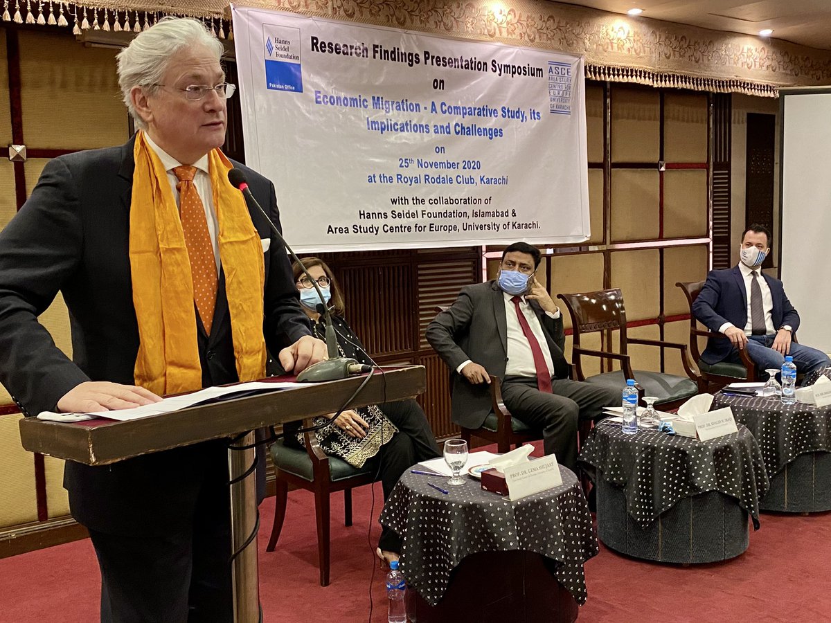 HSF_Pakistan's tweet photo. What does economic migration mean for a city like #Karachi? @AsceUok &amp; @HSF_Pakistan Research Findings Presentation Symposium with the German Consul General H. Ziegeler @GermanyinKHI, #UniversityofKarachi Vice Chancellor Dr. K. Iraqi, Prof. Dr. U. Shujaat and Dr. @Steffen_Kudella https://t.co/XUA3qo0gya