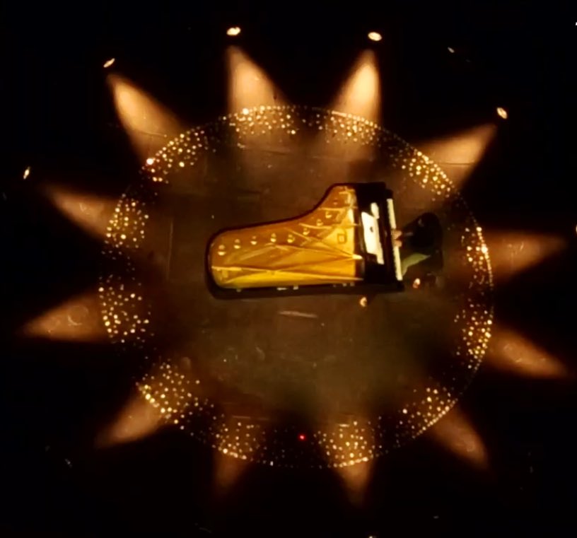 Enhorabona <a href="/fratrist/">francesco tristano</a>! Gràcies pel regal que ens has ofert al llarg de 12 hores interpretant ‘Vexations’ de Satie ininterrompudament al nostre escenari.

Un tour de force per reivindicar #LiceuEspaiSegur