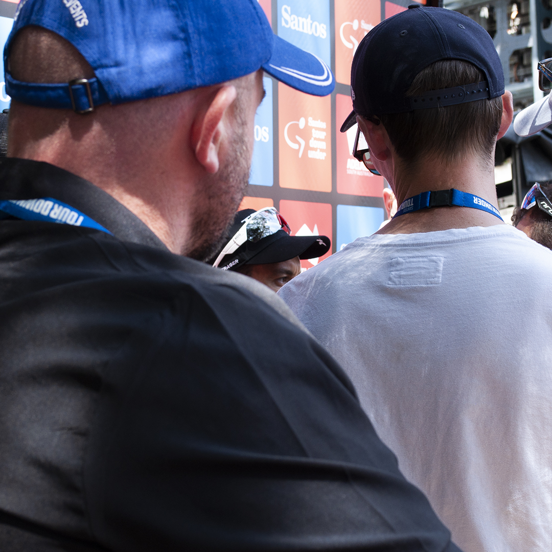 _InPerformance's tweet photo. A media scrum. What's going on? Must be someone important.

Who is that little guy?

Oh look, it's @richie_porte, winner of this year's Santos Tour Down Under.

@SantosLtd @tourdownunder @EventsSA @GraysPRAus

#TourDownUnder #Adelaide #AdelaidePhotographer #UCIWorldTour #cycling https://t.co/r1u8nbugb2
